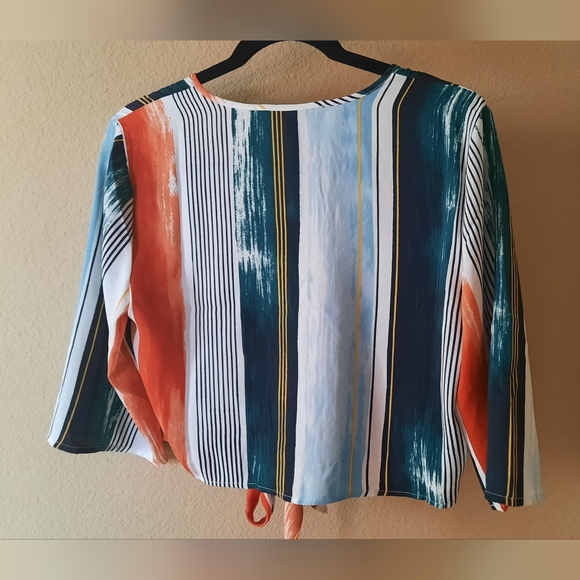 BCBG airy crop top - Picture 3 of 5